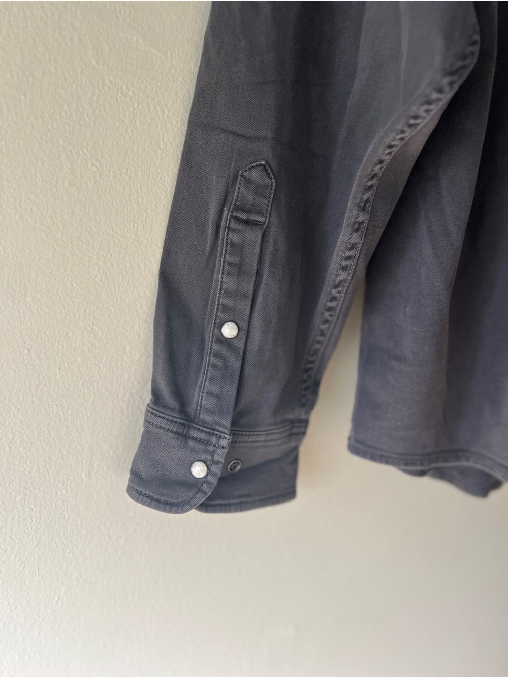 Poncho Men's Casual Dark Gray Button-Down Shirt XL Regular Fit NWOT - Picture 7 of 14